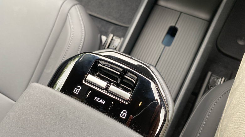 Volvo EX30 315kW Twin Motor Performance Plus 69kWh 5dr Auto Electric Estate